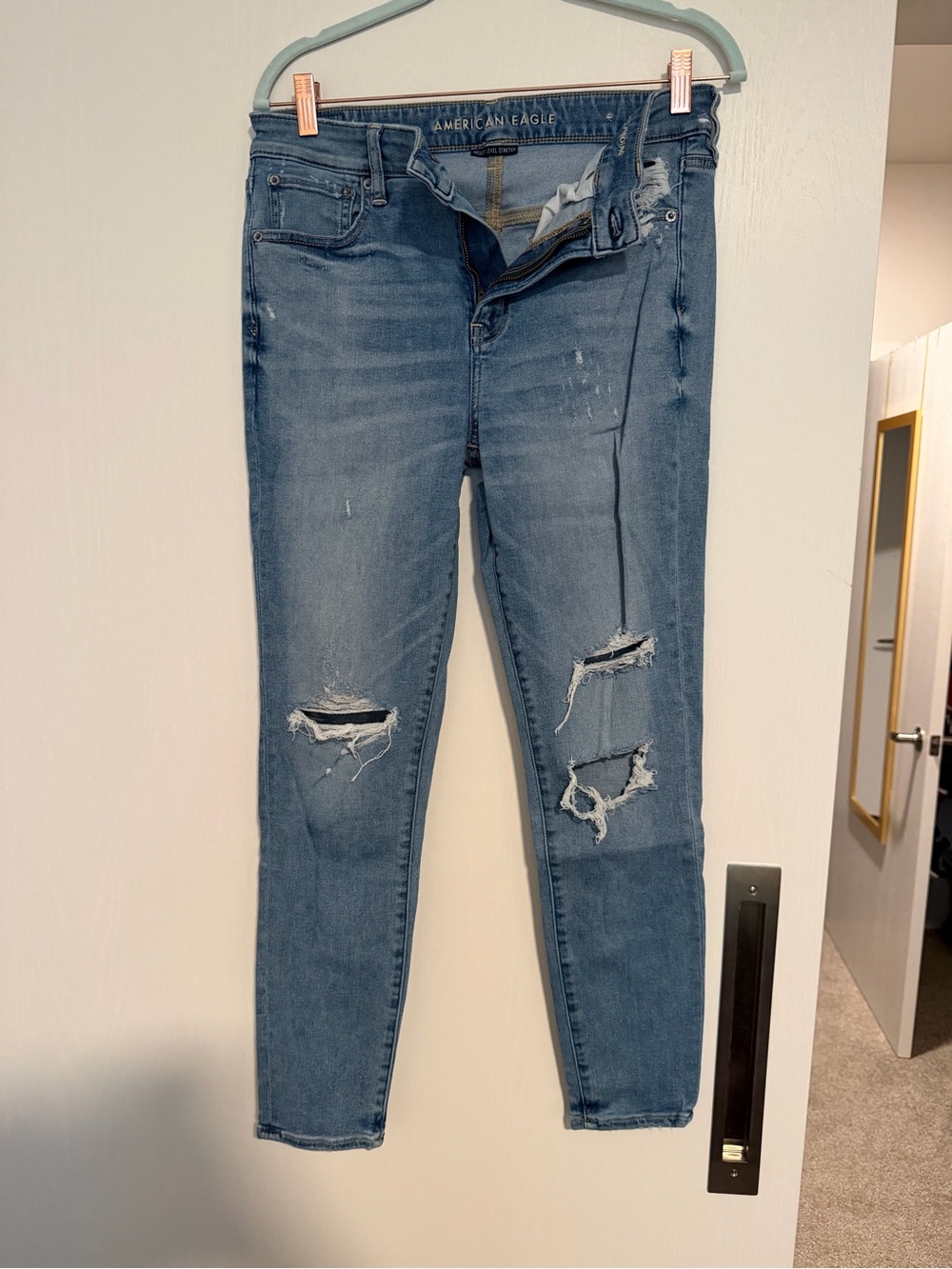 American Eagle Outfitters Distressed Blue Skinny Jeggings